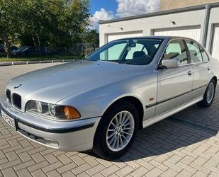 BMW 528 