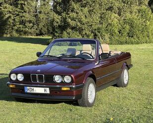 Audi 320 