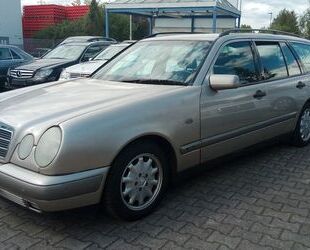Mercedes-Benz 240 Gebrauchtwagen