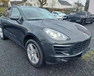 Nissan Macan 