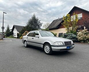 Mercedes-Benz C 180 Gebrauchtwagen