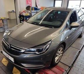 Ford Astra 