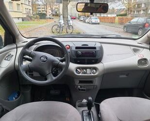 Nissan Almera Tino Gebrauchtwagen