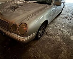 Mercedes-Benz E 240 Gebrauchtwagen
