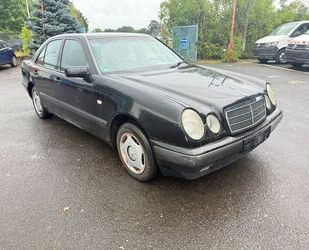 Mercedes-Benz E 200 Gebrauchtwagen