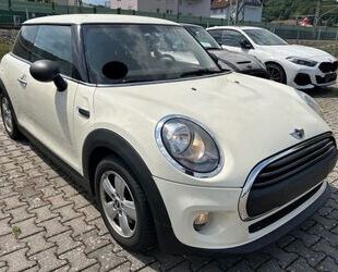 Mini One First Gebrauchtwagen