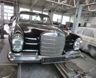 Mercedes-Benz 220 Gebrauchtwagen