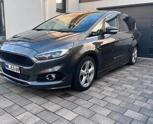 Ford S-Max Gebrauchtwagen