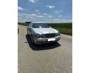 Mercedes-Benz 230 Gebrauchtwagen