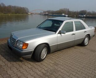 Mercedes-Benz 260 Gebrauchtwagen