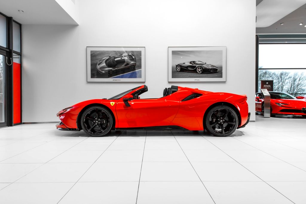 SF90