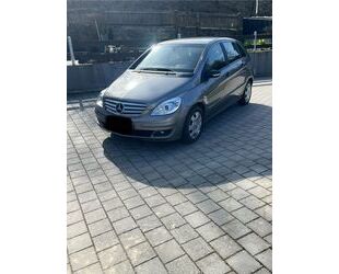 Mercedes-Benz B 180 Gebrauchtwagen