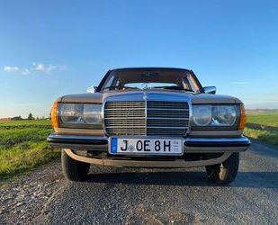Mercedes-Benz 240 Gebrauchtwagen