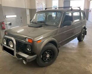 Lada Taiga Gebrauchtwagen