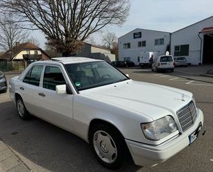Mercedes-Benz 220 Gebrauchtwagen