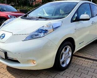 Nissan Nissan Leaf Elektro inkl. Batterie Navi LHZ Solar Gebrauchtwagen