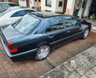 Mercedes-Benz C 180 Gebrauchtwagen