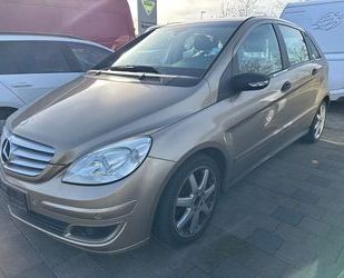 Mercedes-Benz B 180 Gebrauchtwagen