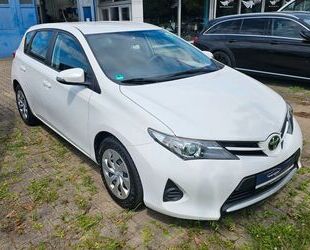 Toyota Auris Gebrauchtwagen