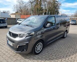 Nissan Traveller 
