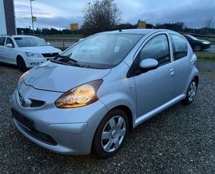 Mercedes-Benz Aygo (X) 