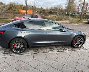 Tesla Model 3 Gebrauchtwagen