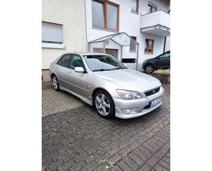 Lexus IS 200 Gebrauchtwagen