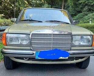 Mercedes-Benz 240 Gebrauchtwagen