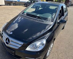 Mercedes-Benz B 180 Gebrauchtwagen