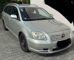 Opel Avensis 