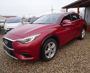 INFINITI Q30 Gebrauchtwagen
