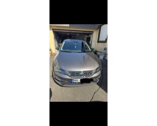 Nissan Leon 