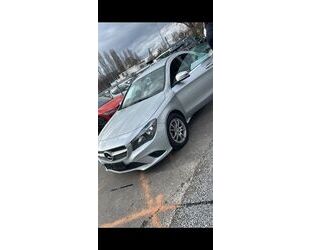 Mercedes-Benz CLA 180 Gebrauchtwagen