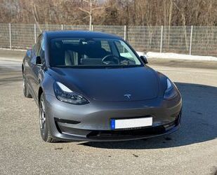 Tesla Model 3 Gebrauchtwagen