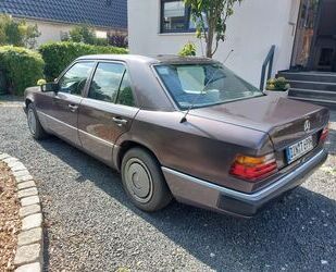 Mercedes-Benz 230 Gebrauchtwagen