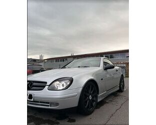 Nissan SLK 200 