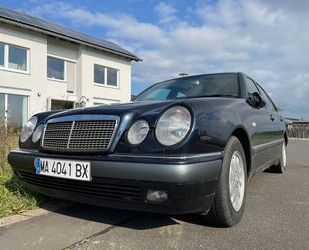 Mercedes-Benz E 300 Gebrauchtwagen