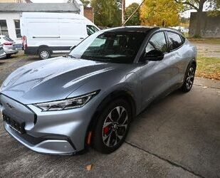 Ford Mustang Mach-E Gebrauchtwagen