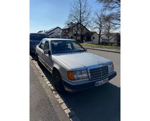 Mercedes-Benz 230 Gebrauchtwagen