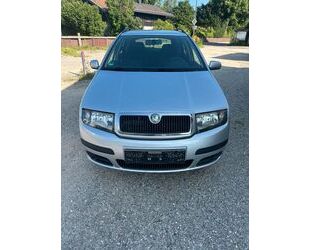 Mercedes-Benz Fabia 
