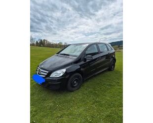 Mercedes-Benz B 180 Gebrauchtwagen