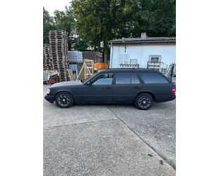 Mercedes-Benz E 200 Gebrauchtwagen