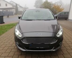 Ford S-Max Gebrauchtwagen