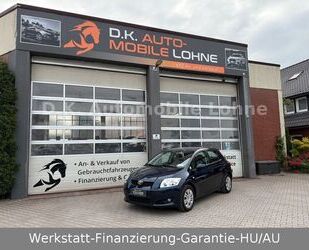 Nissan Auris 