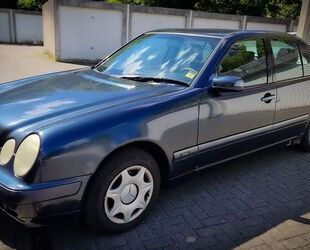 Mercedes-Benz E 220 Gebrauchtwagen