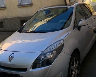 Renault Grand Scenic Gebrauchtwagen