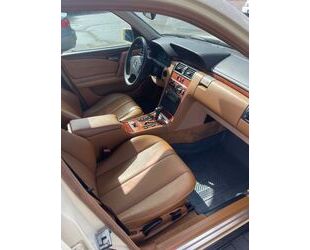 Mercedes-Benz E 200 Gebrauchtwagen