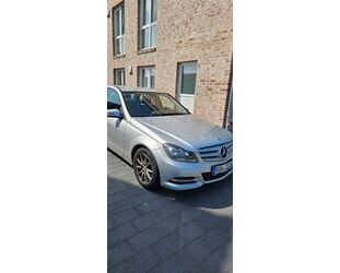Mercedes-Benz 220 Gebrauchtwagen