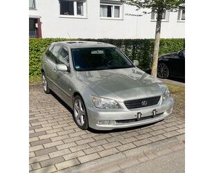 Lexus IS 300 Gebrauchtwagen