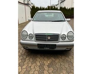 Mercedes-Benz E 240 Gebrauchtwagen